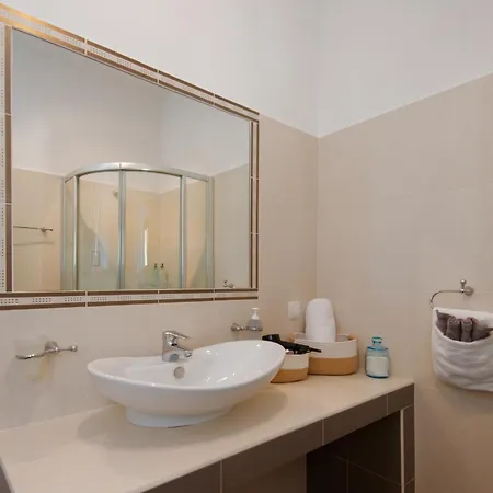 Aggeliki's House Semesterbostad *